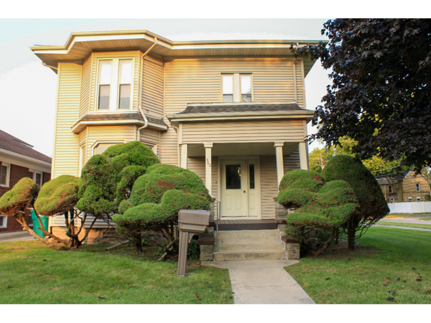 302 S Vermillion Street