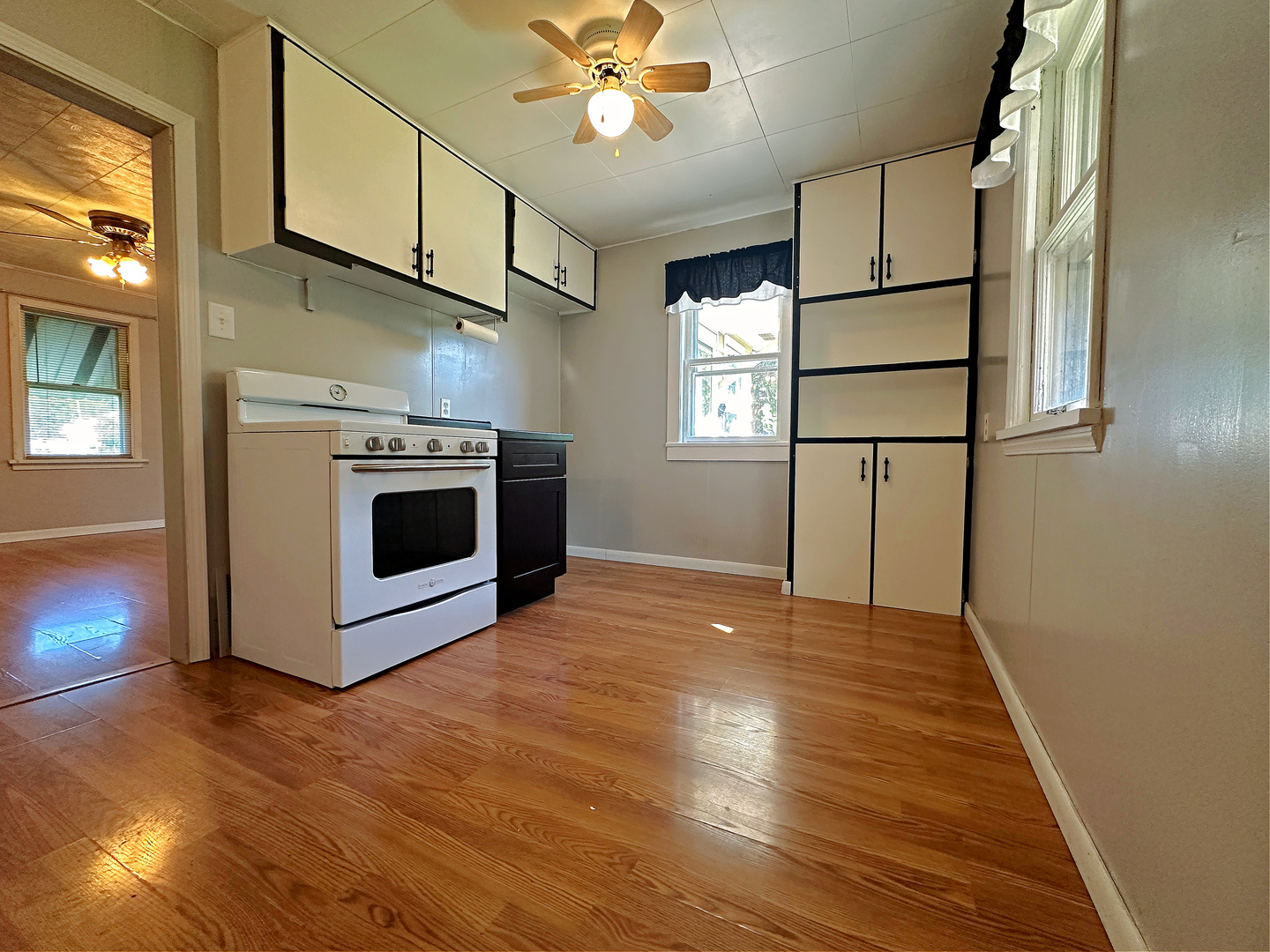 409 E 12th Street