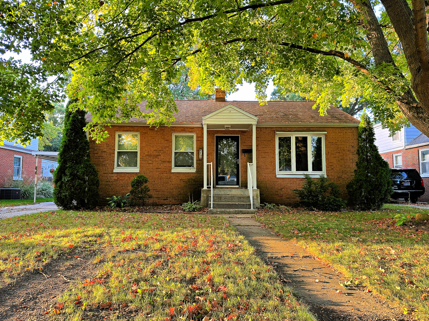 613 Boys Street