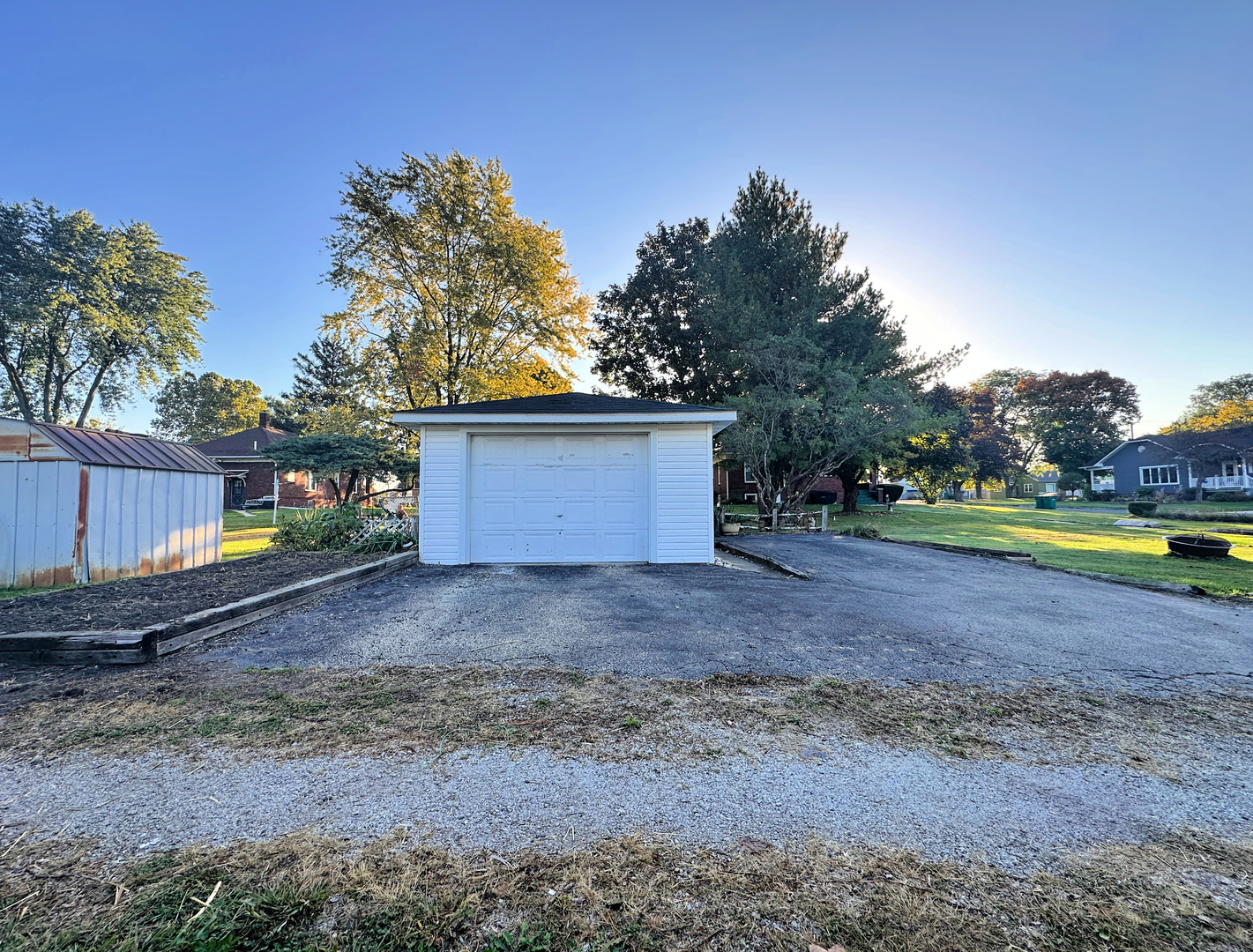 1104 N Otter Creek Road
