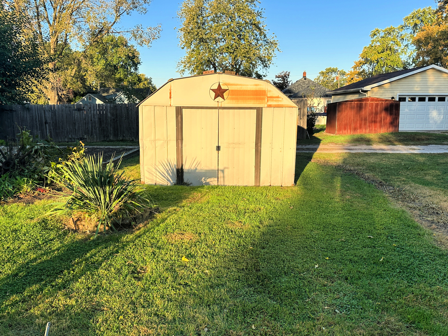 1104 N Otter Creek Road