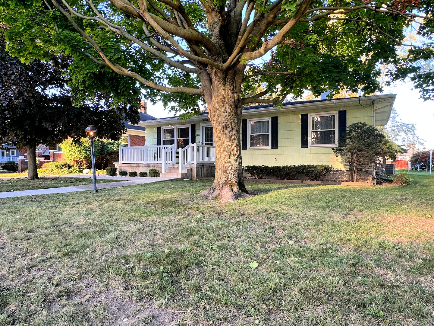 1104 N Otter Creek Road
