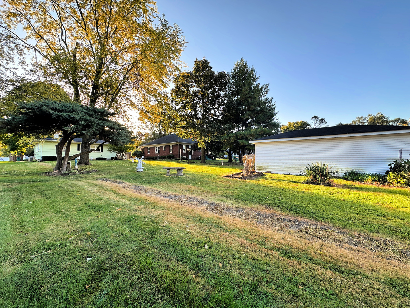 1104 N Otter Creek Road
