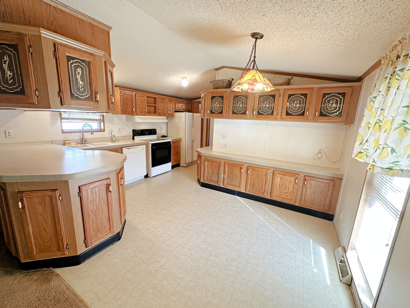 616 Carriage Lane