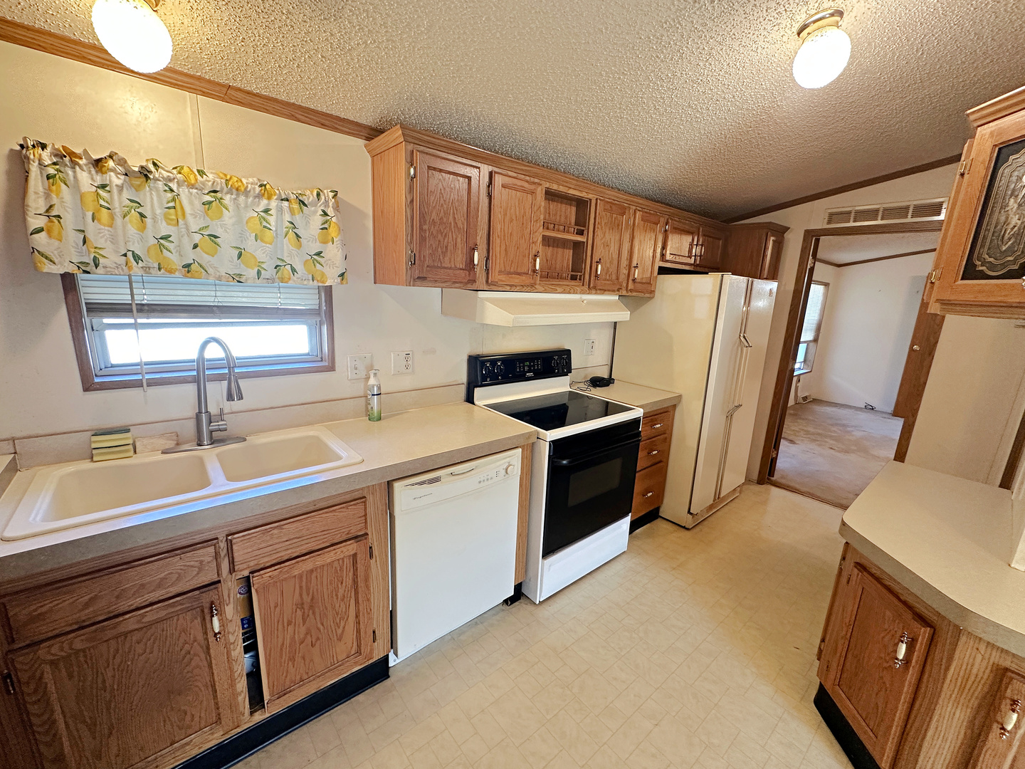 616 Carriage Lane