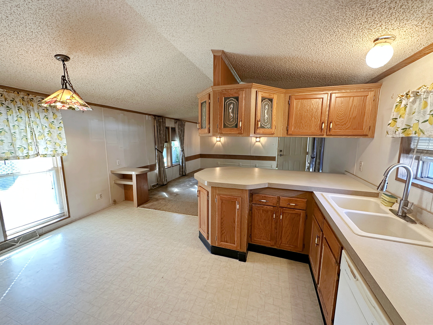 616 Carriage Lane