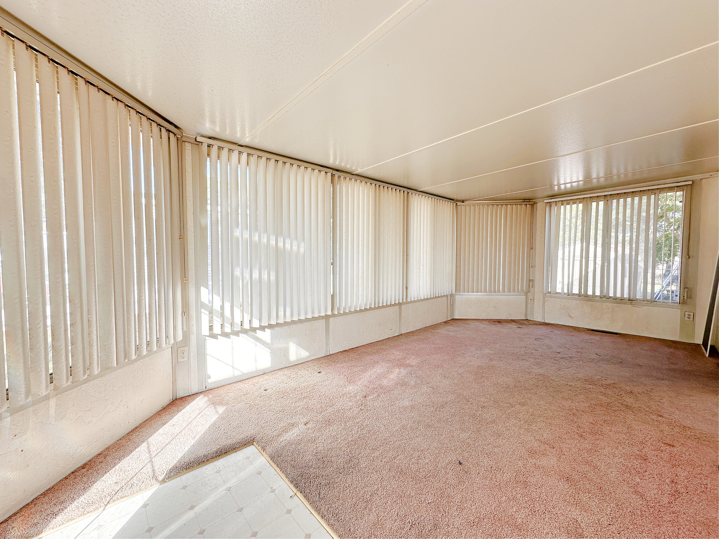 616 Carriage Lane
