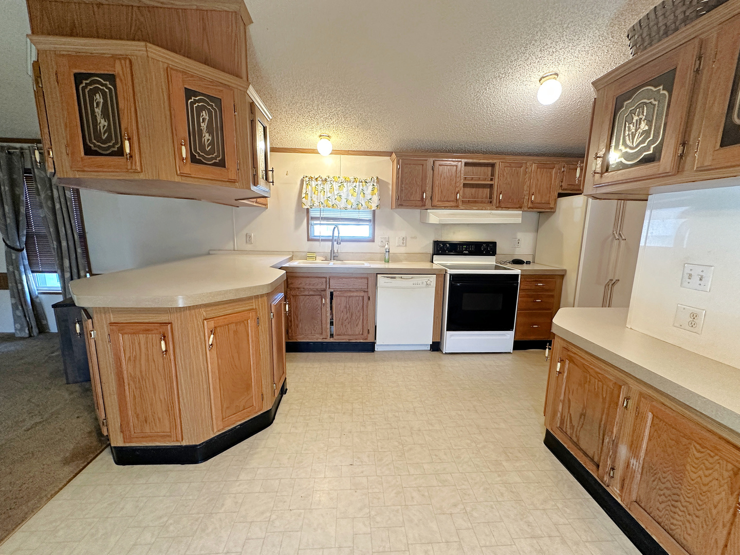 616 Carriage Lane