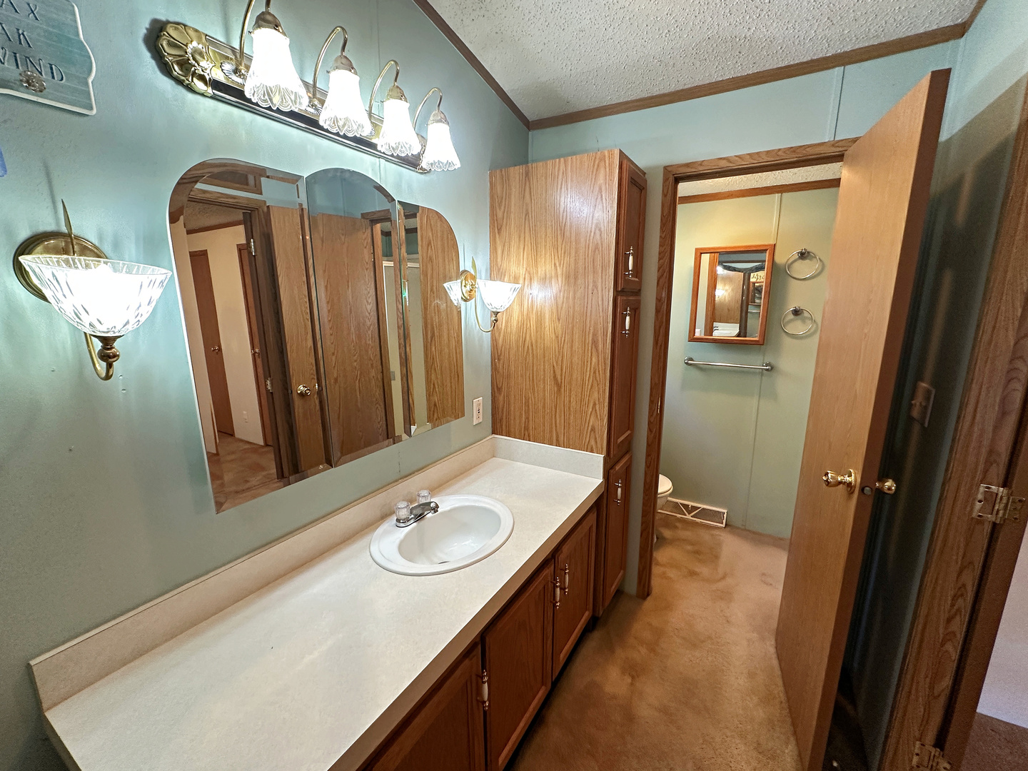 616 Carriage Lane
