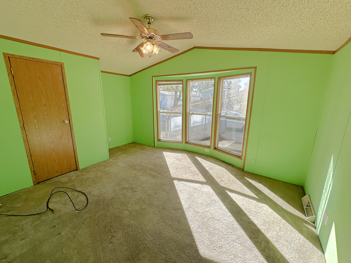 616 Carriage Lane