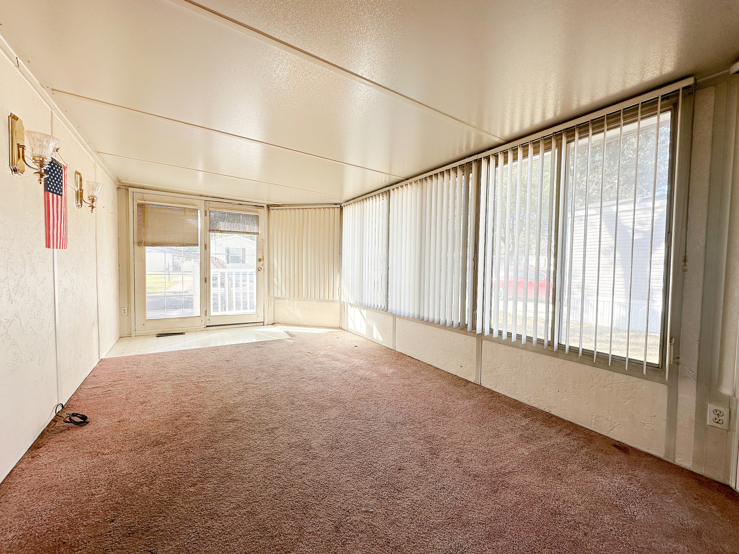 616 Carriage Lane