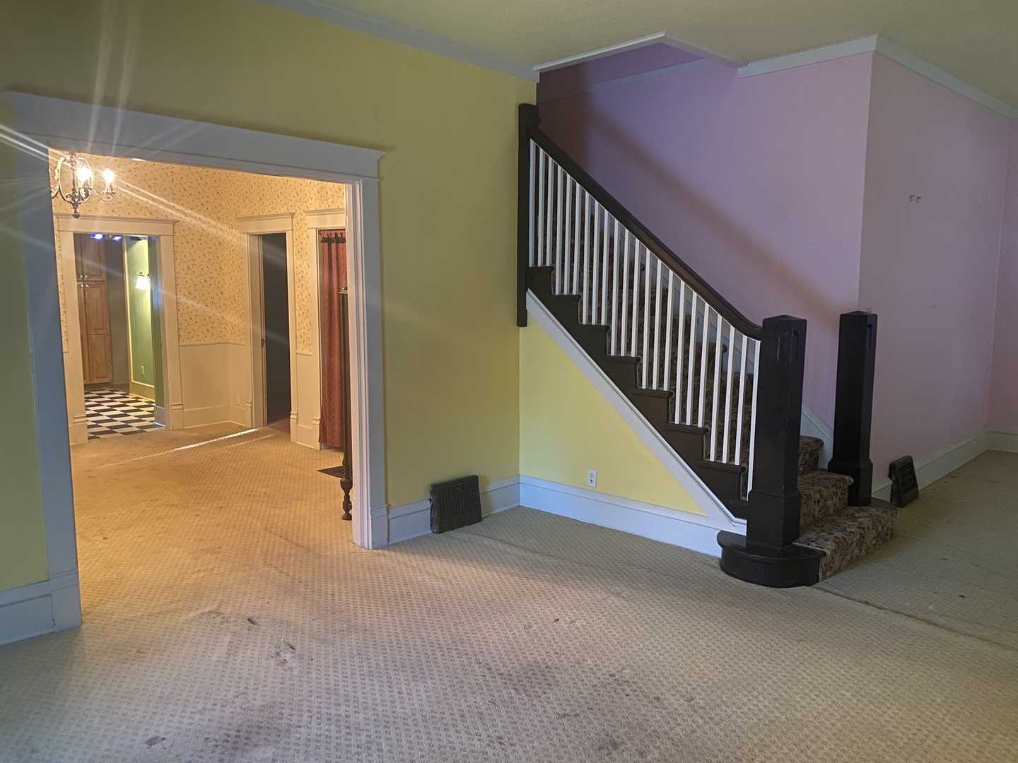 217 W 6th Street