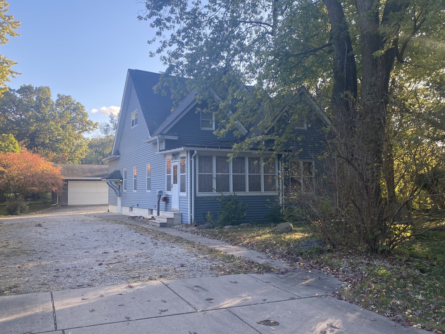 217 W 6th Street