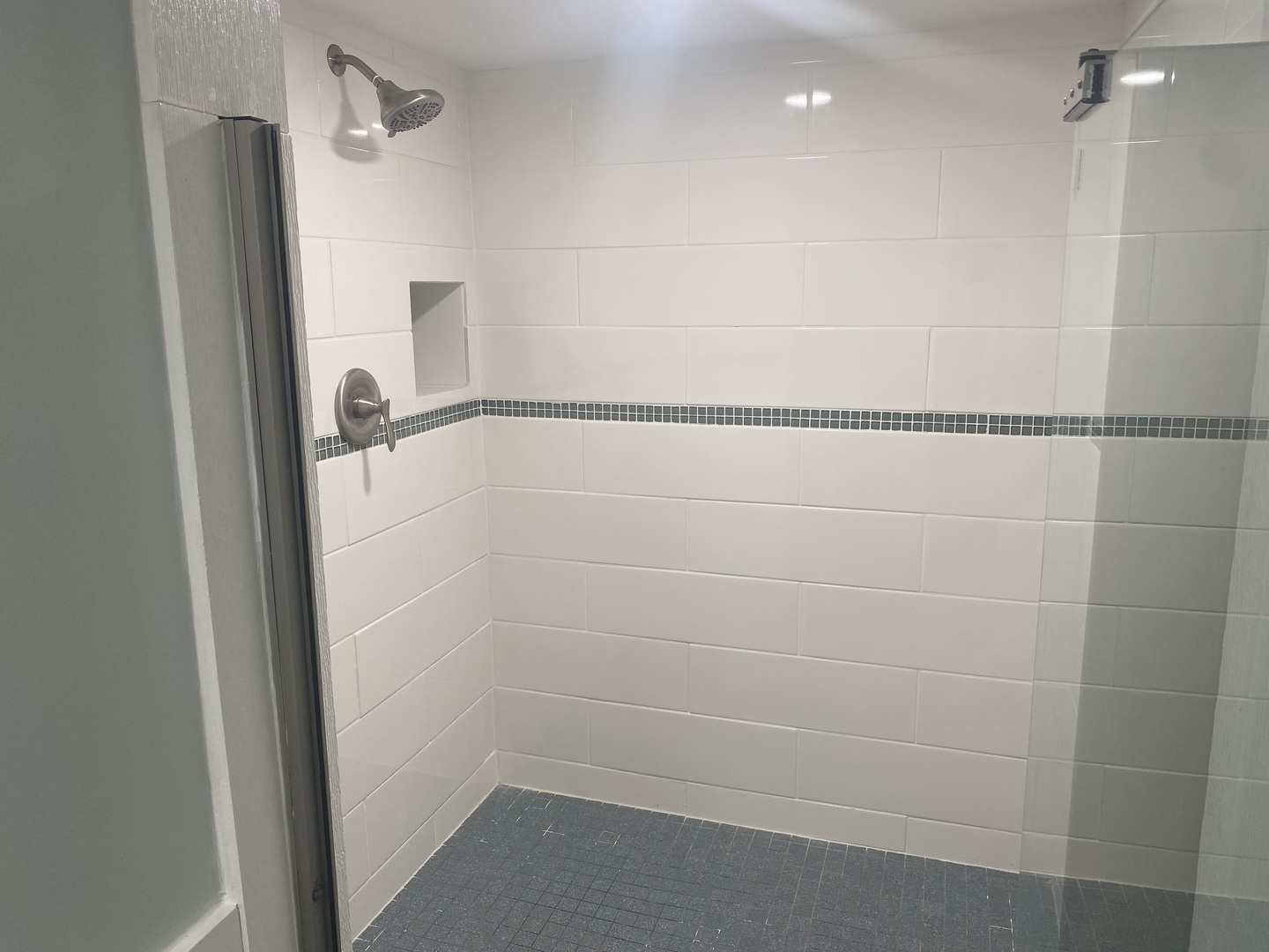 217 W 6th Street