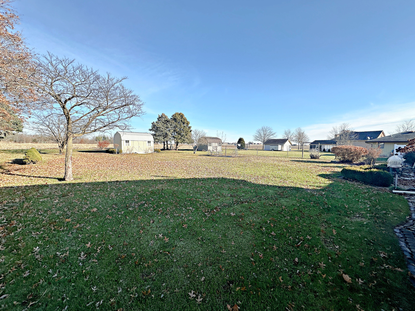 5 Liz Mar Place