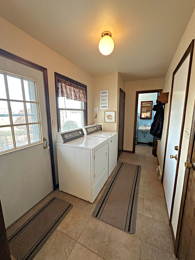5 Liz Mar Place