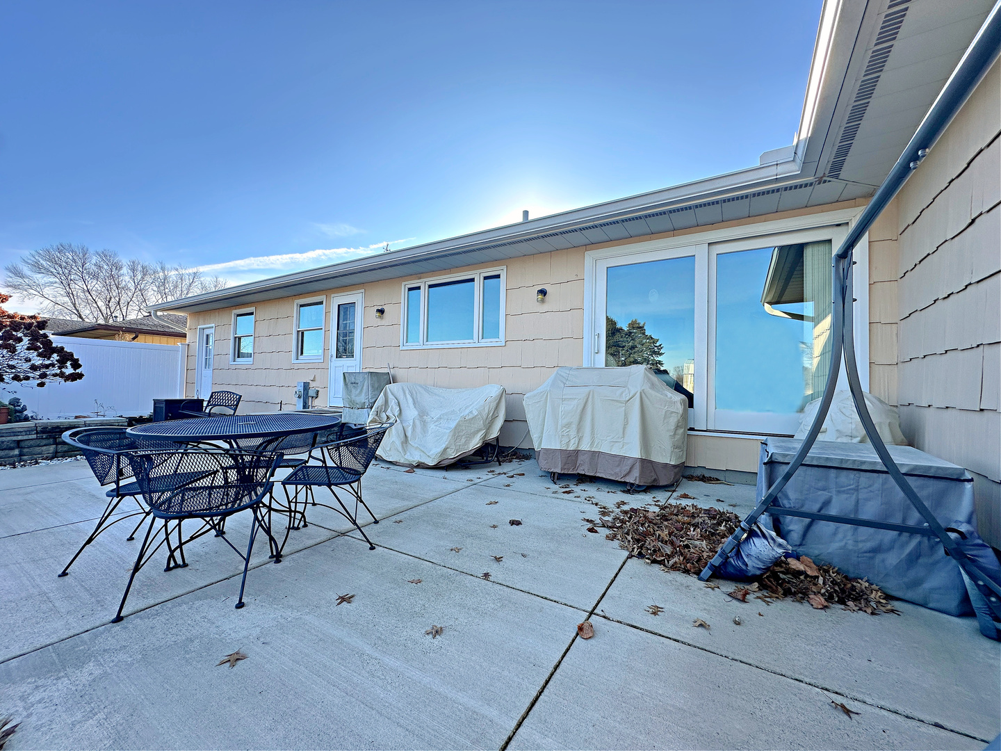 5 Liz Mar Place