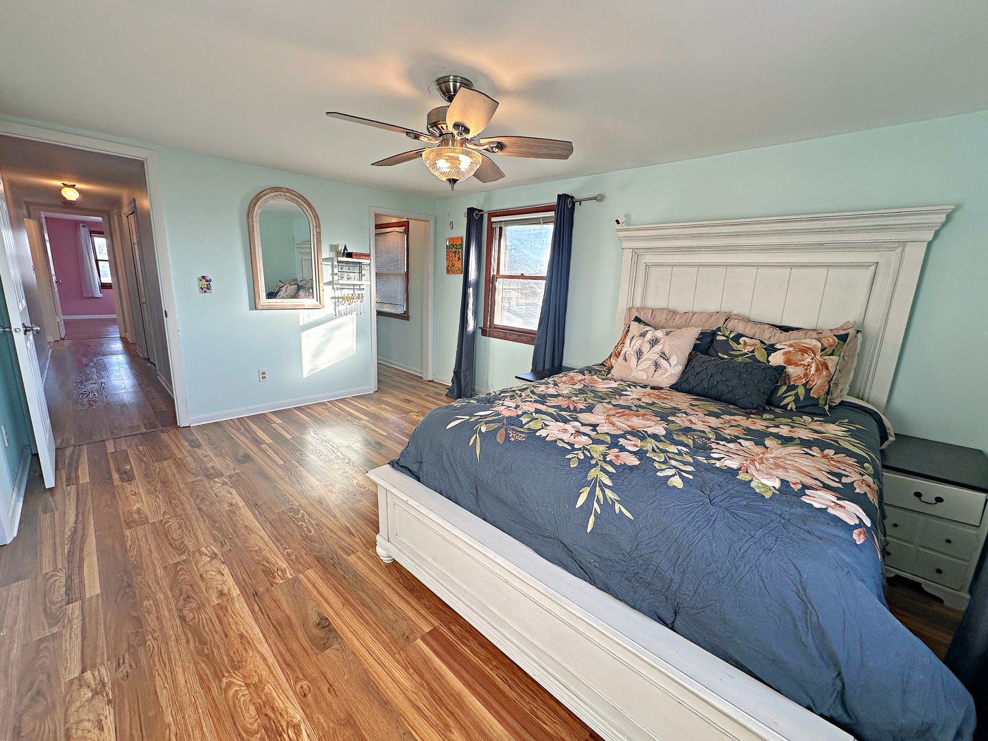 1707 Sharon Road