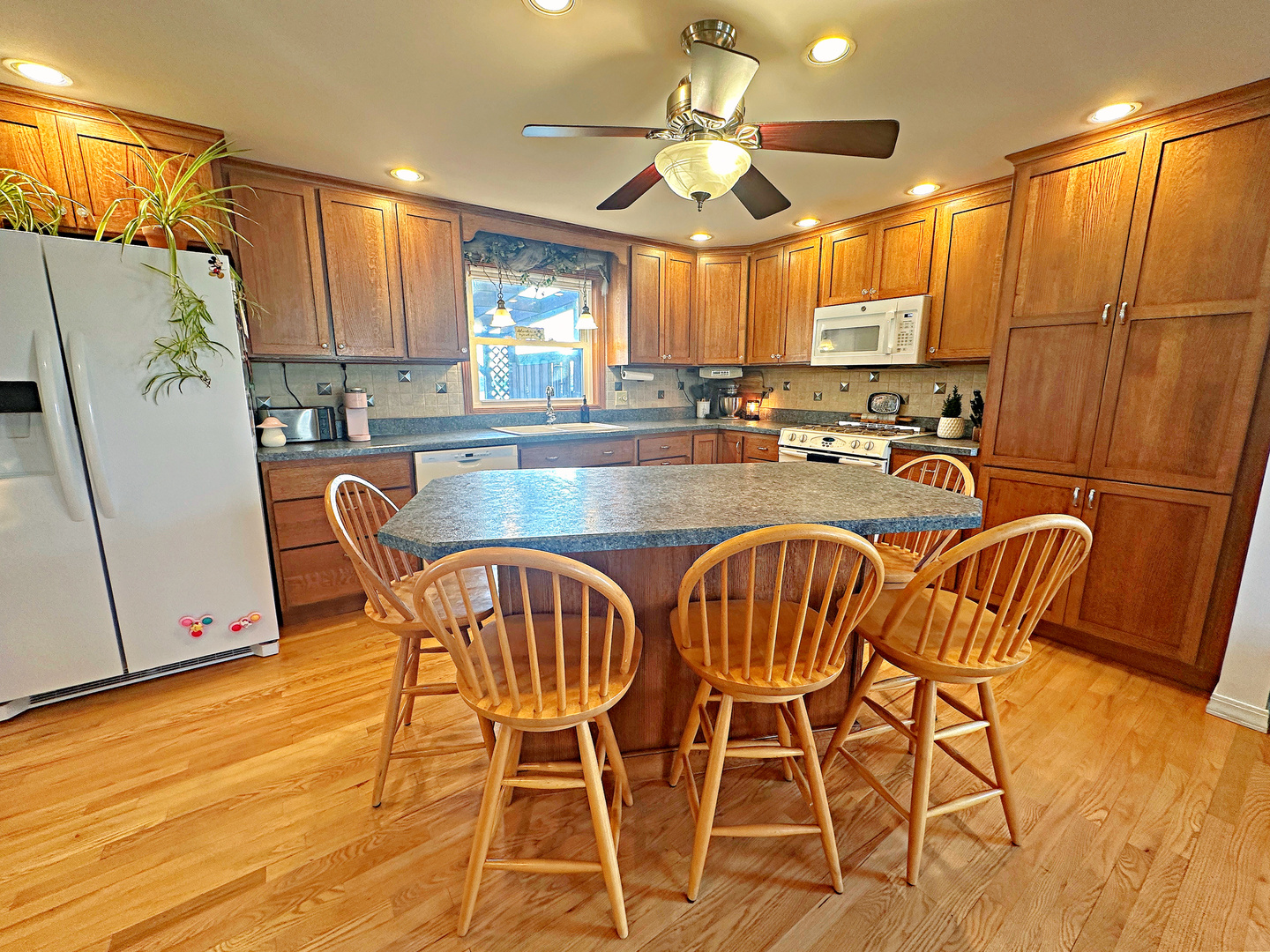 1707 Sharon Road