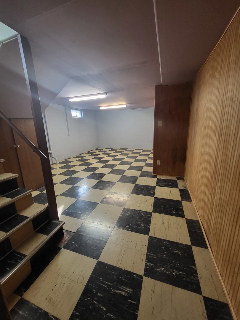 1505 E Elm Street