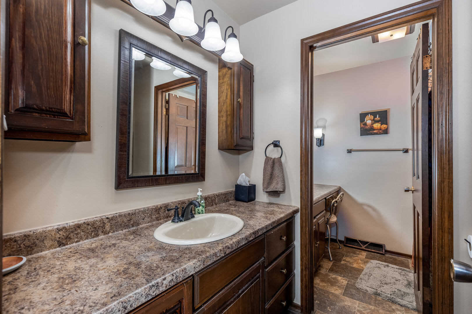 27 Oakbrook Drive