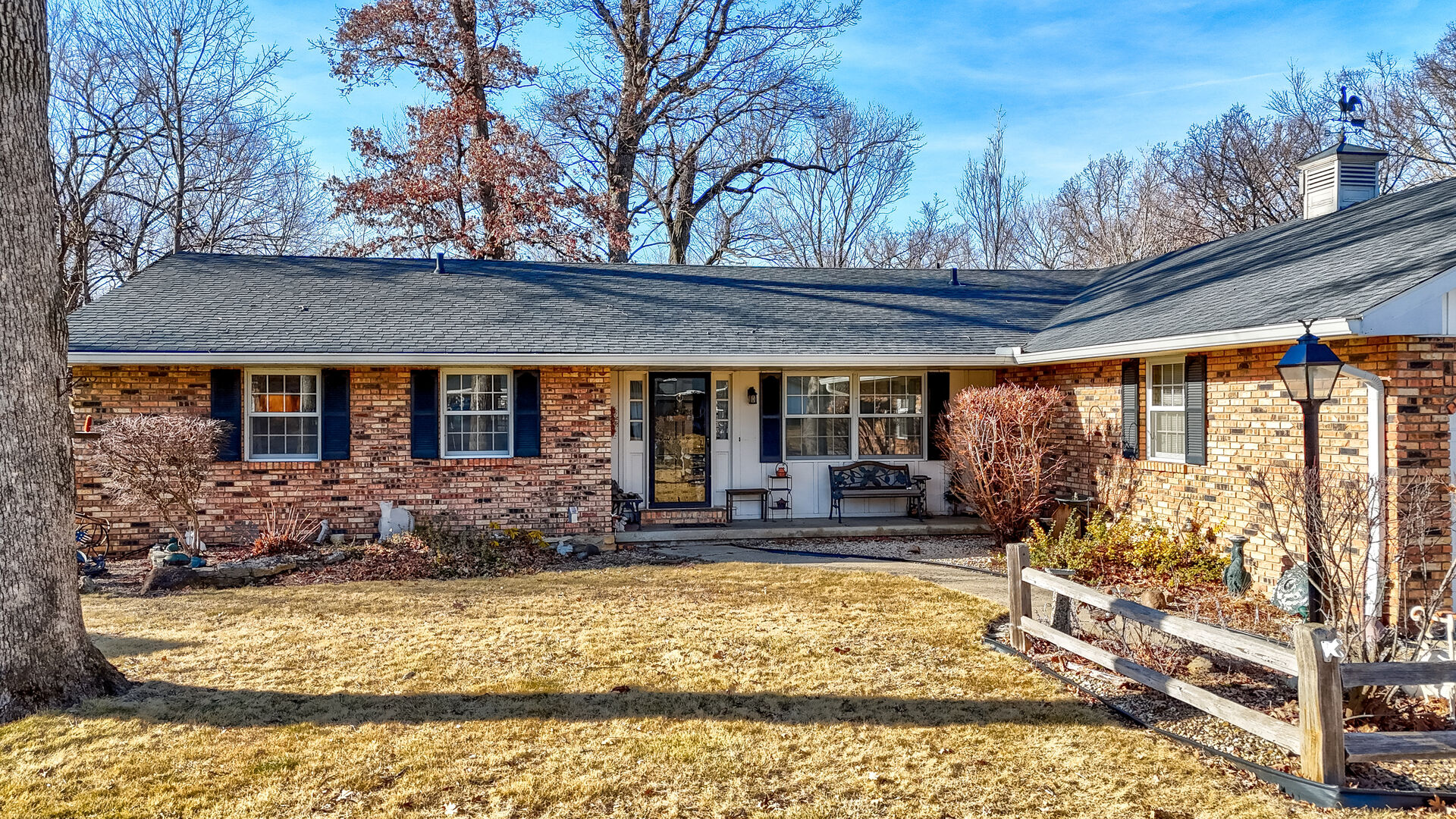 27 Oakbrook Drive