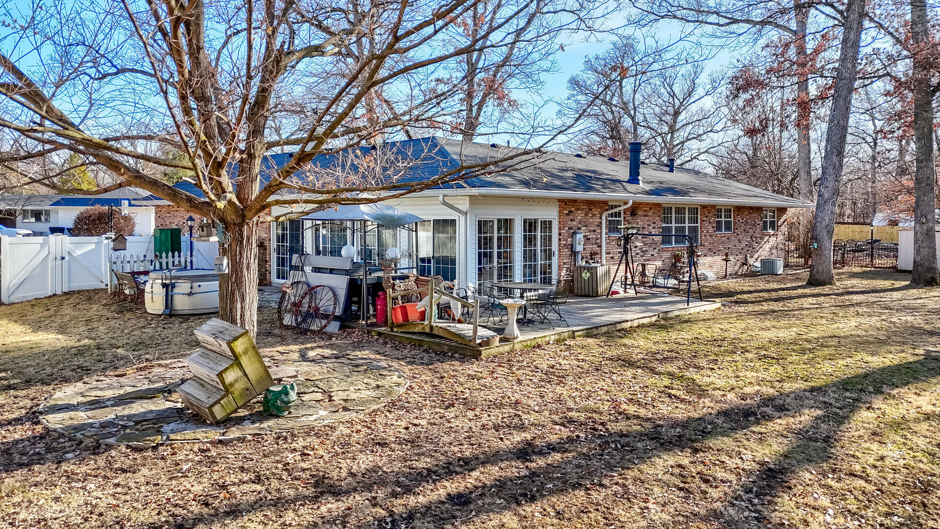 27 Oakbrook Drive