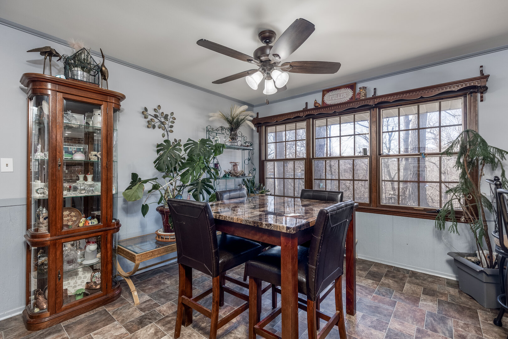 27 Oakbrook Drive