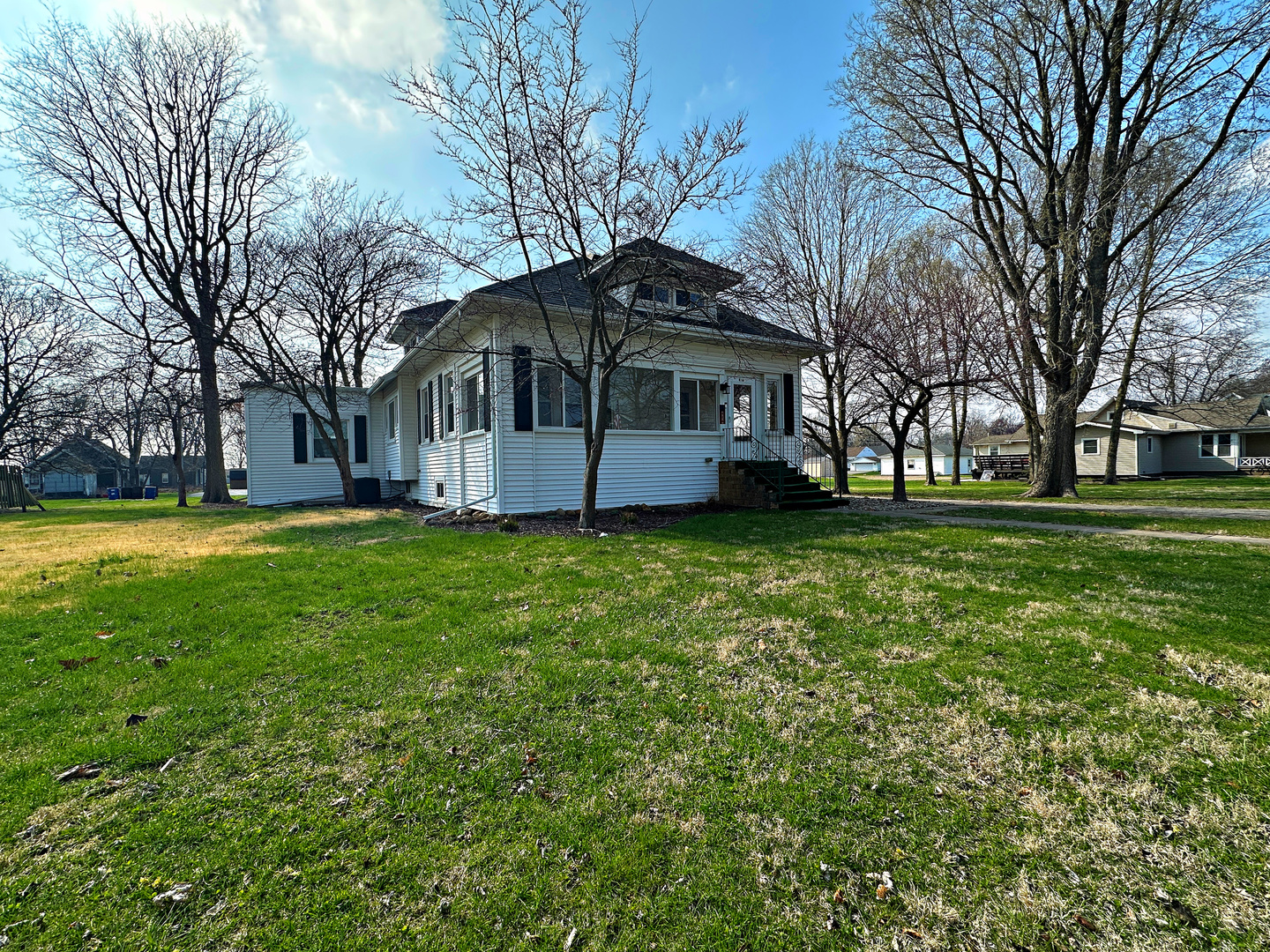 416 S Walnut Street