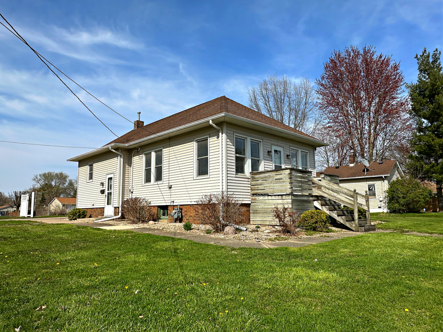 1102 E Bronson Street
