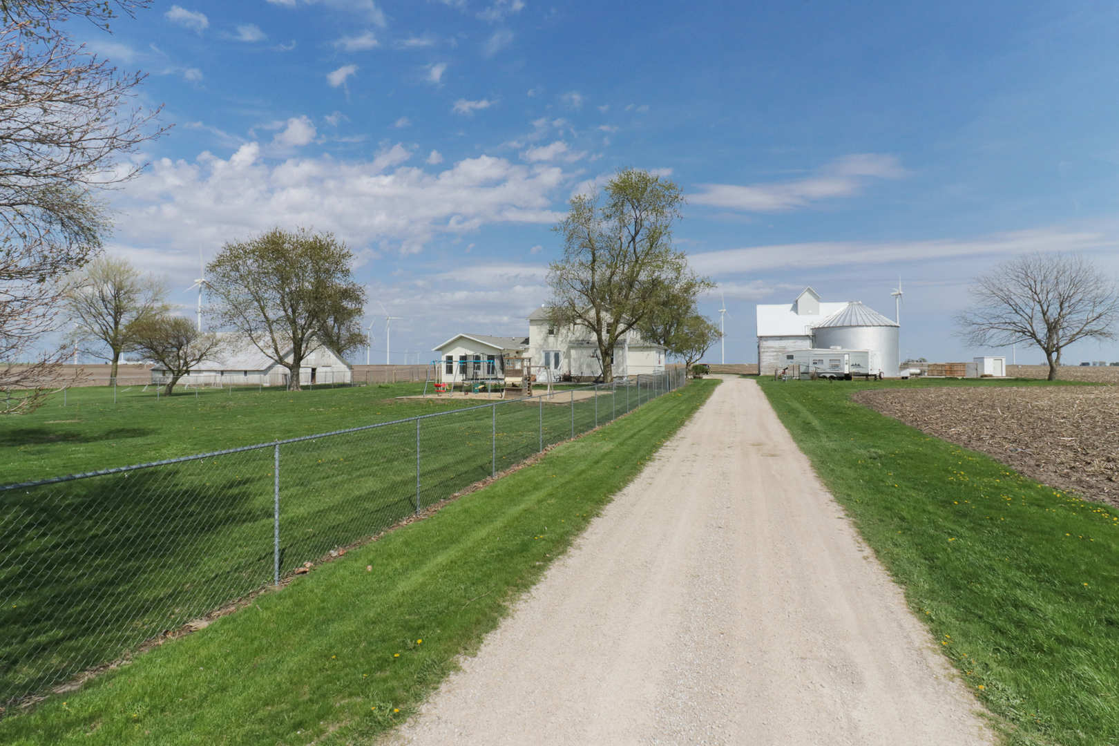 1926 County Road 2800 East