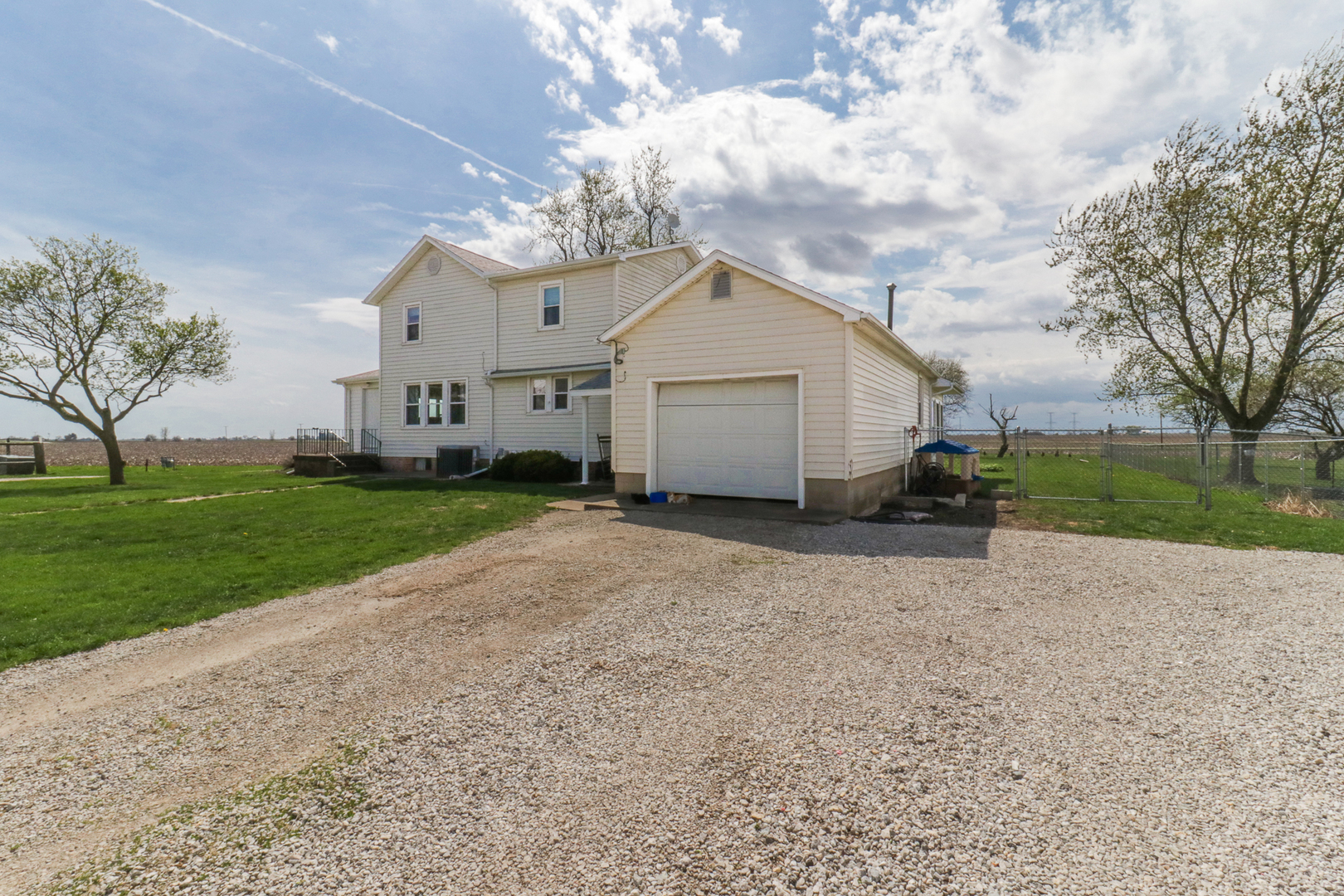 1926 County Road 2800 East