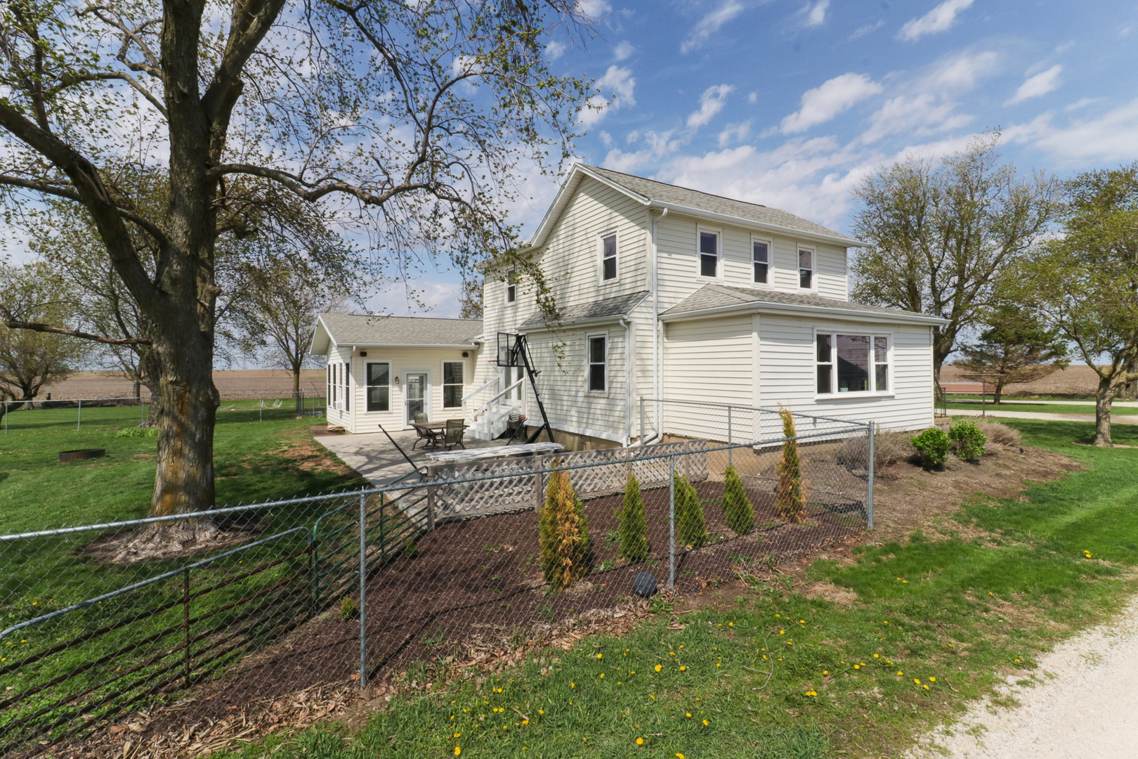 1926 County Road 2800 East