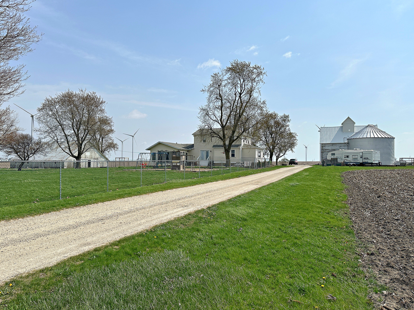 1926 County Road 2800 East