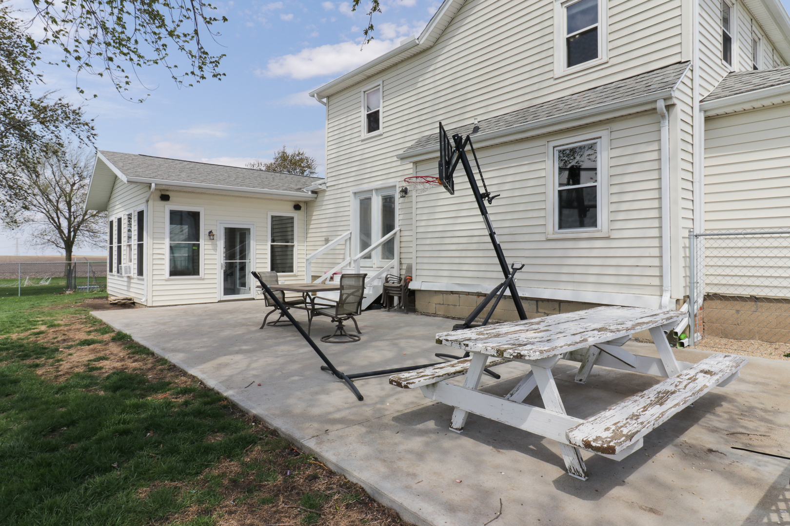 1926 County Road 2800 East
