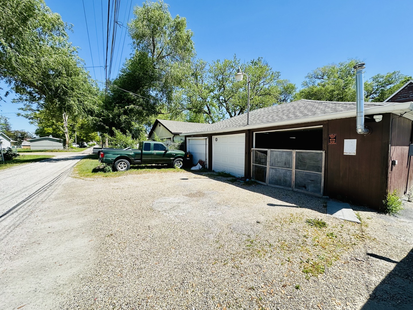 210 N Colorado Avenue