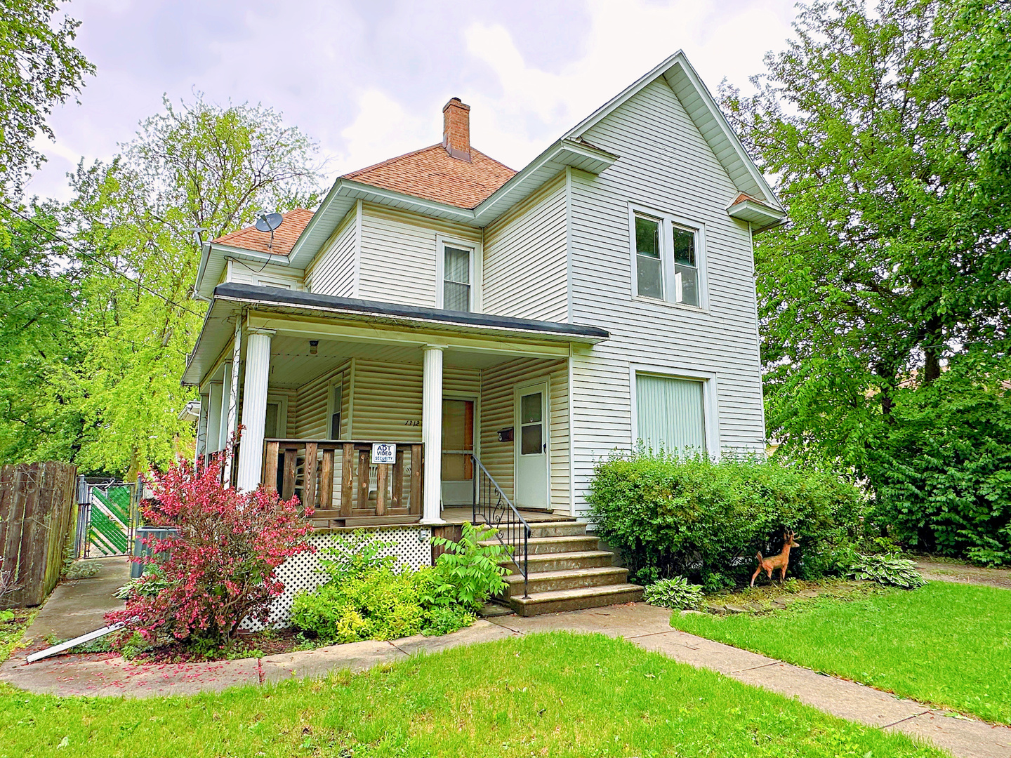 1312 E Broadway Street