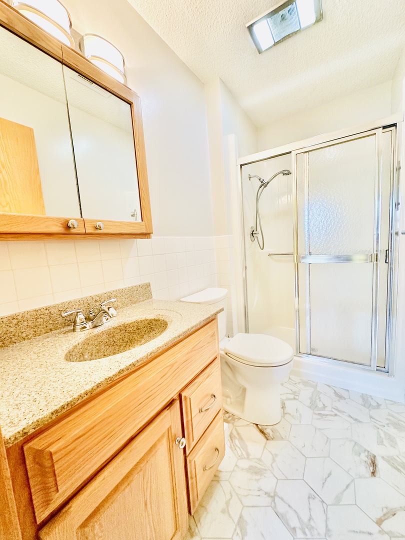 550 Golf Road Unit: 1B