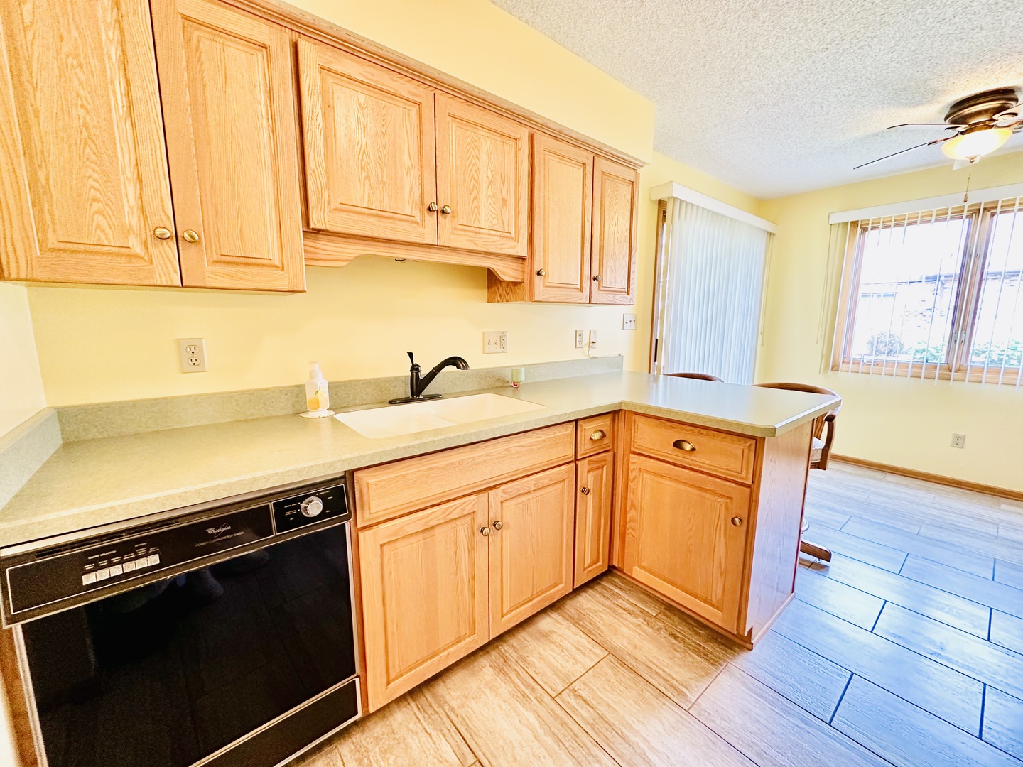 550 Golf Road Unit: 1B