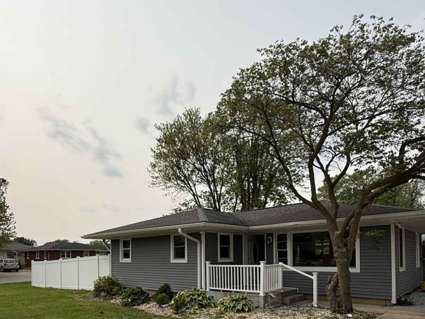 95 Manhattan Drive
