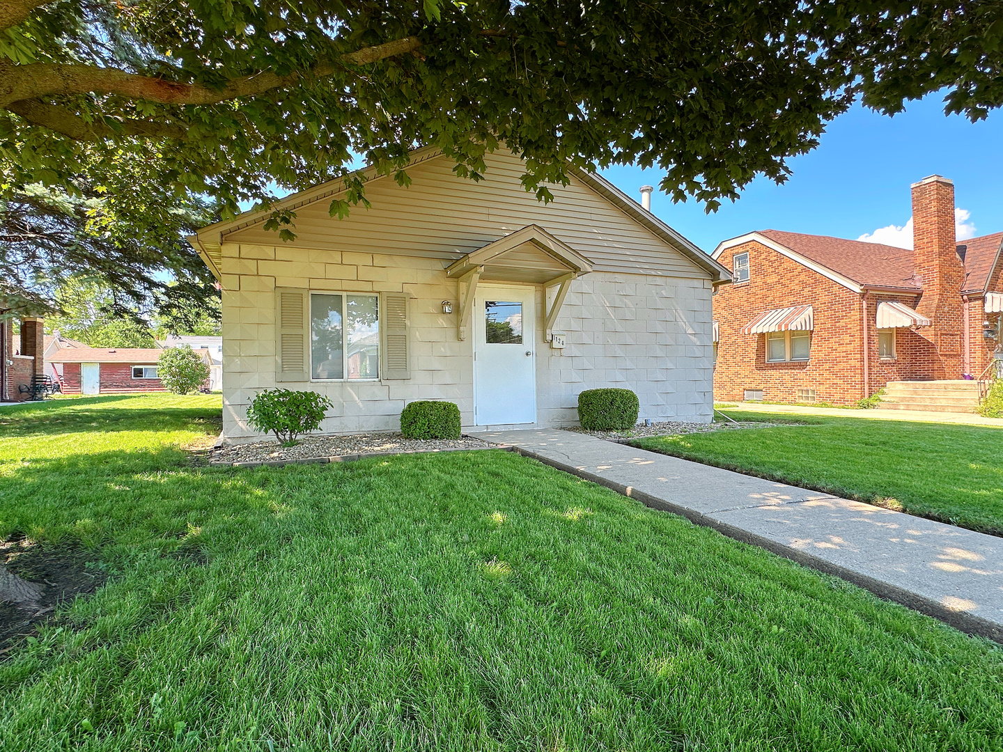 1124 E Main Street