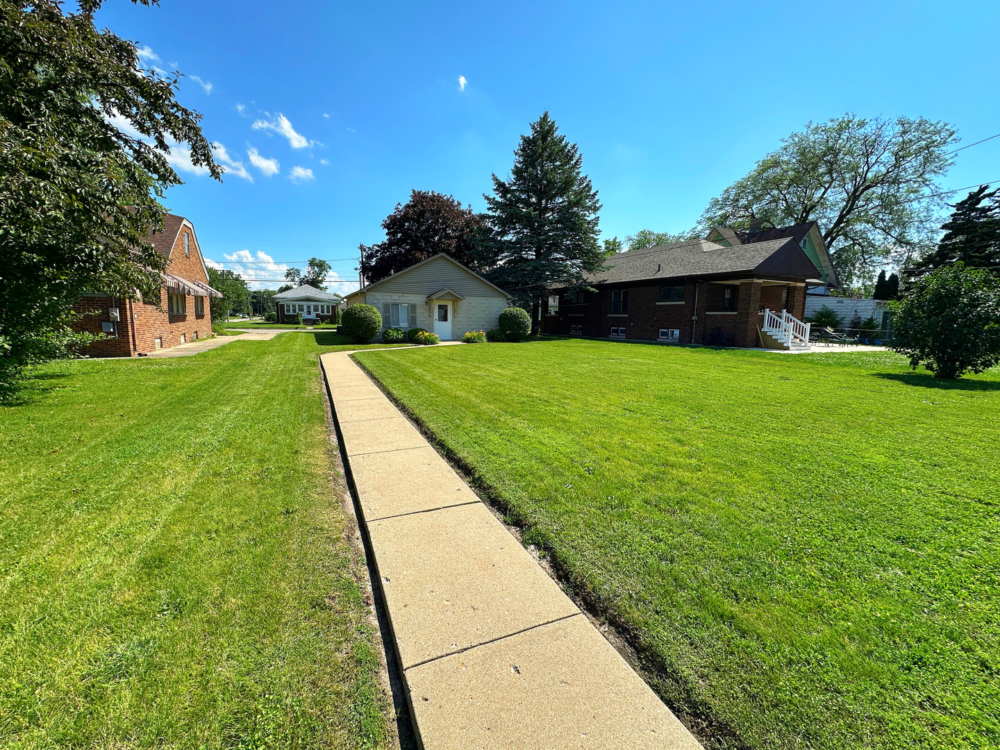 1124 E Main Street