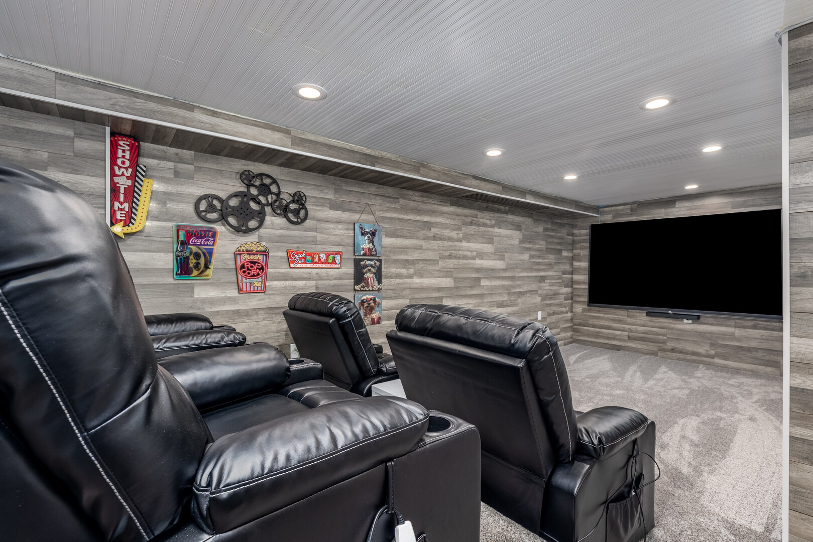 35 Burr Oak Drive