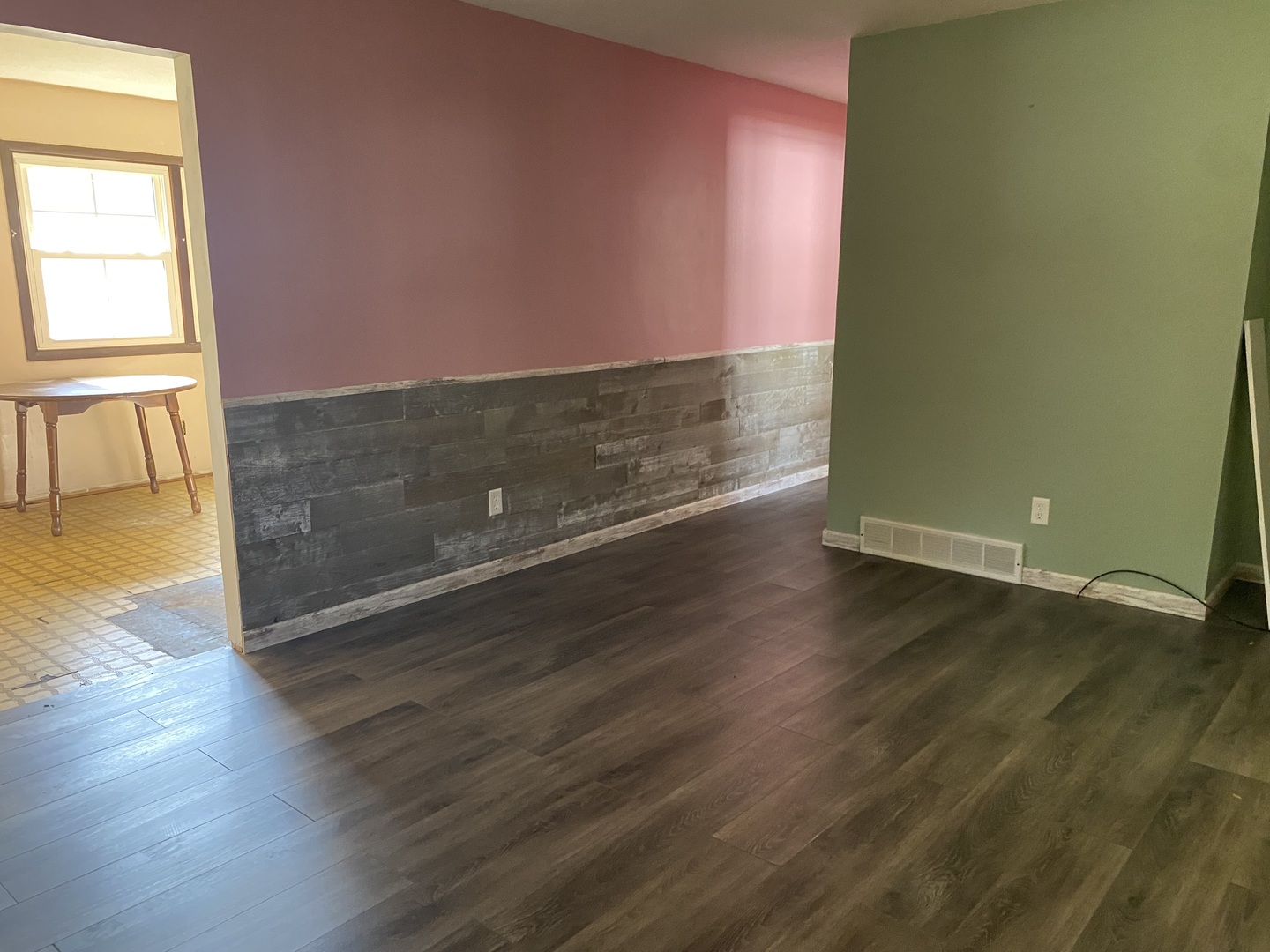 218 W 10th Street