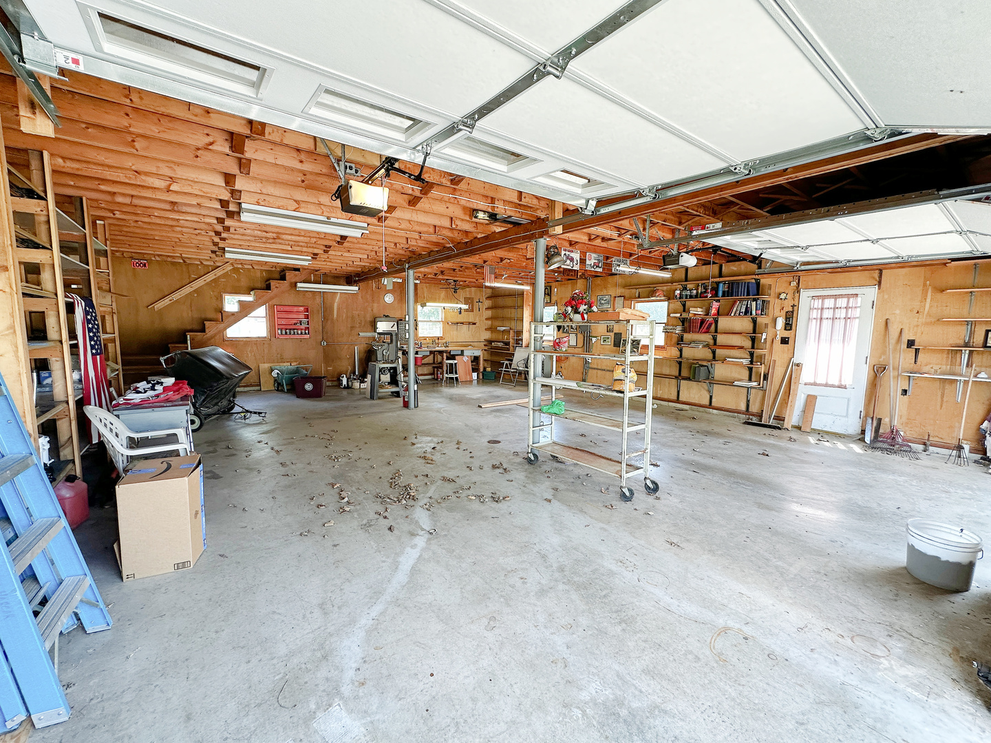 919 S Vermillion Street