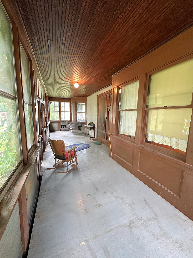 218 S Vermillion Street