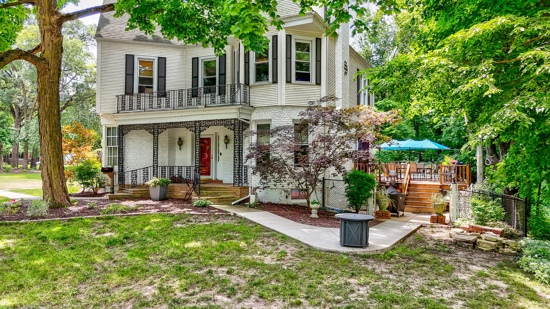 202 Pleasant Avenue