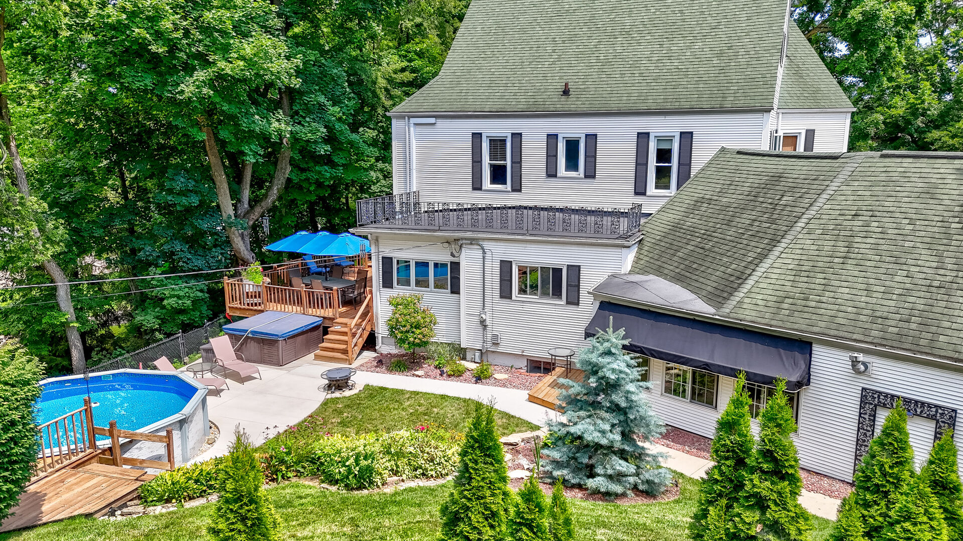 202 Pleasant Avenue