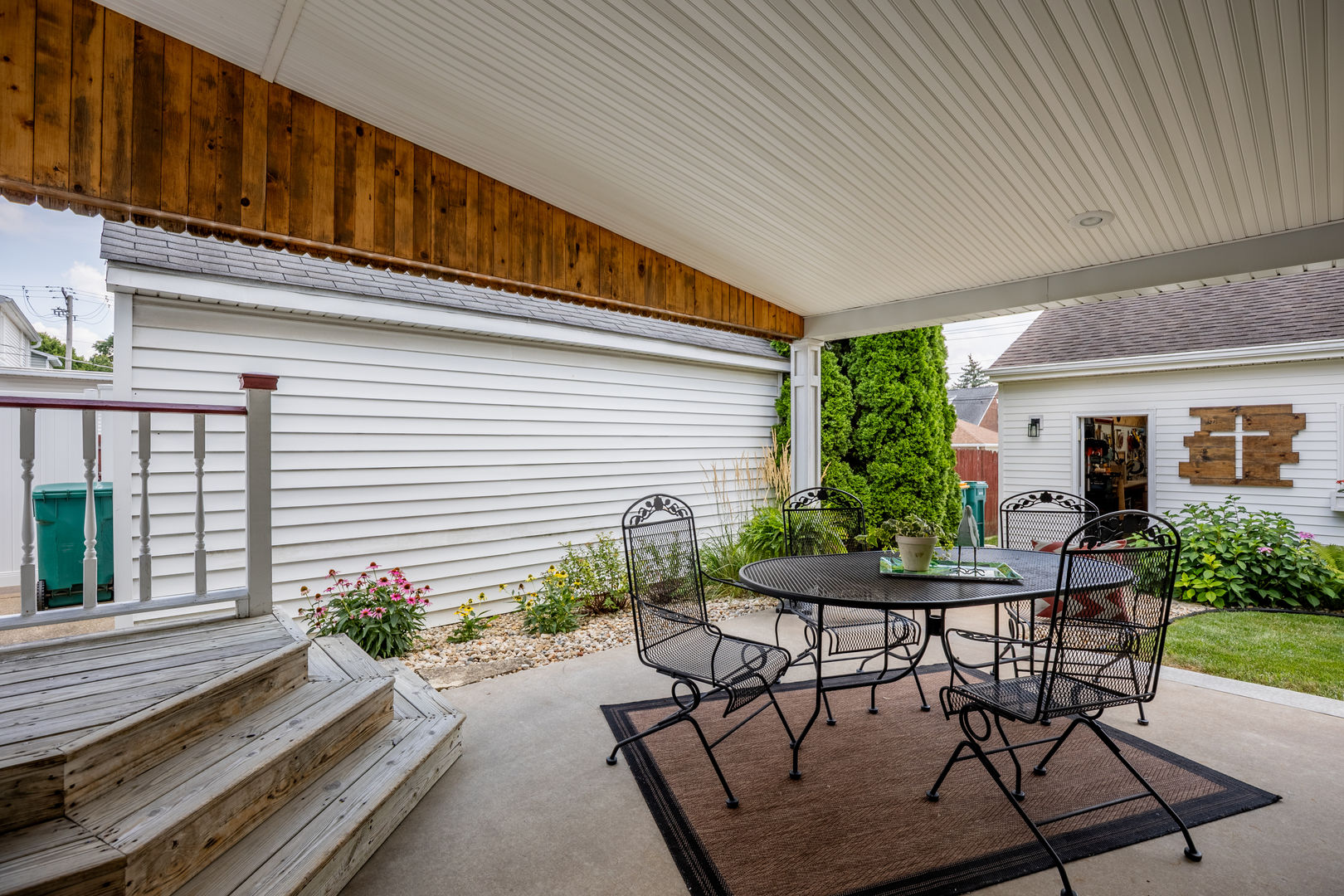 1309 E Hickory Street