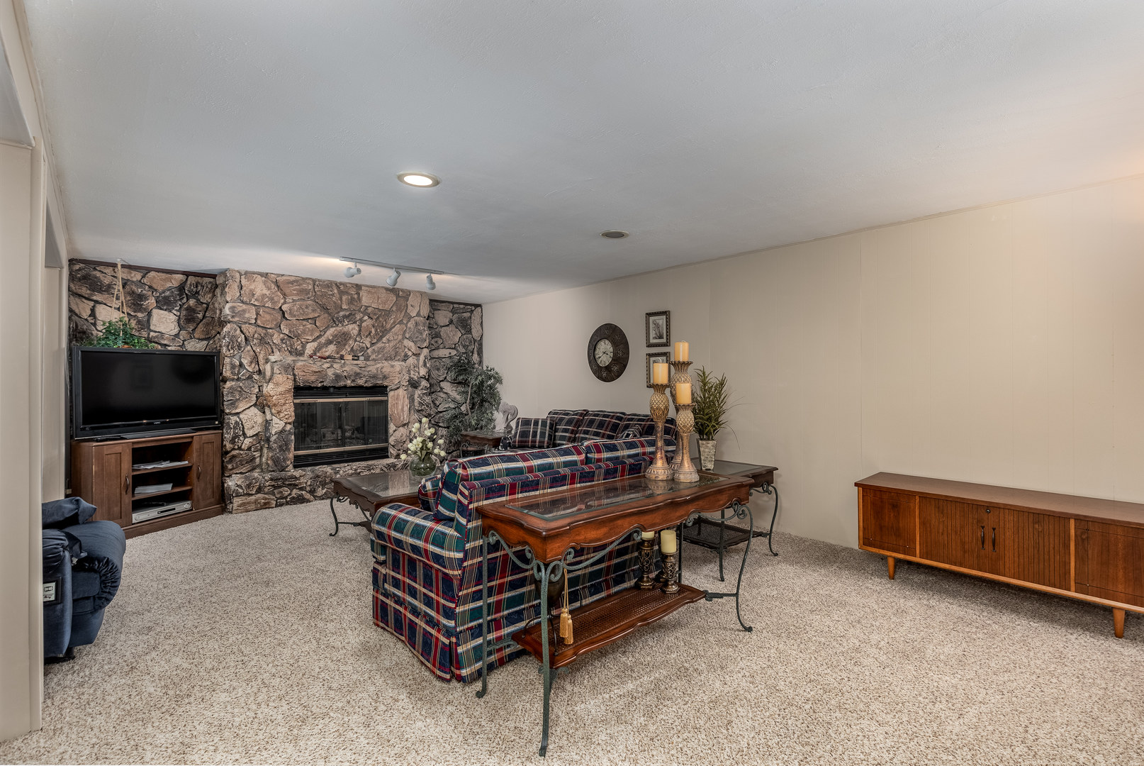 1407 Sharon Road